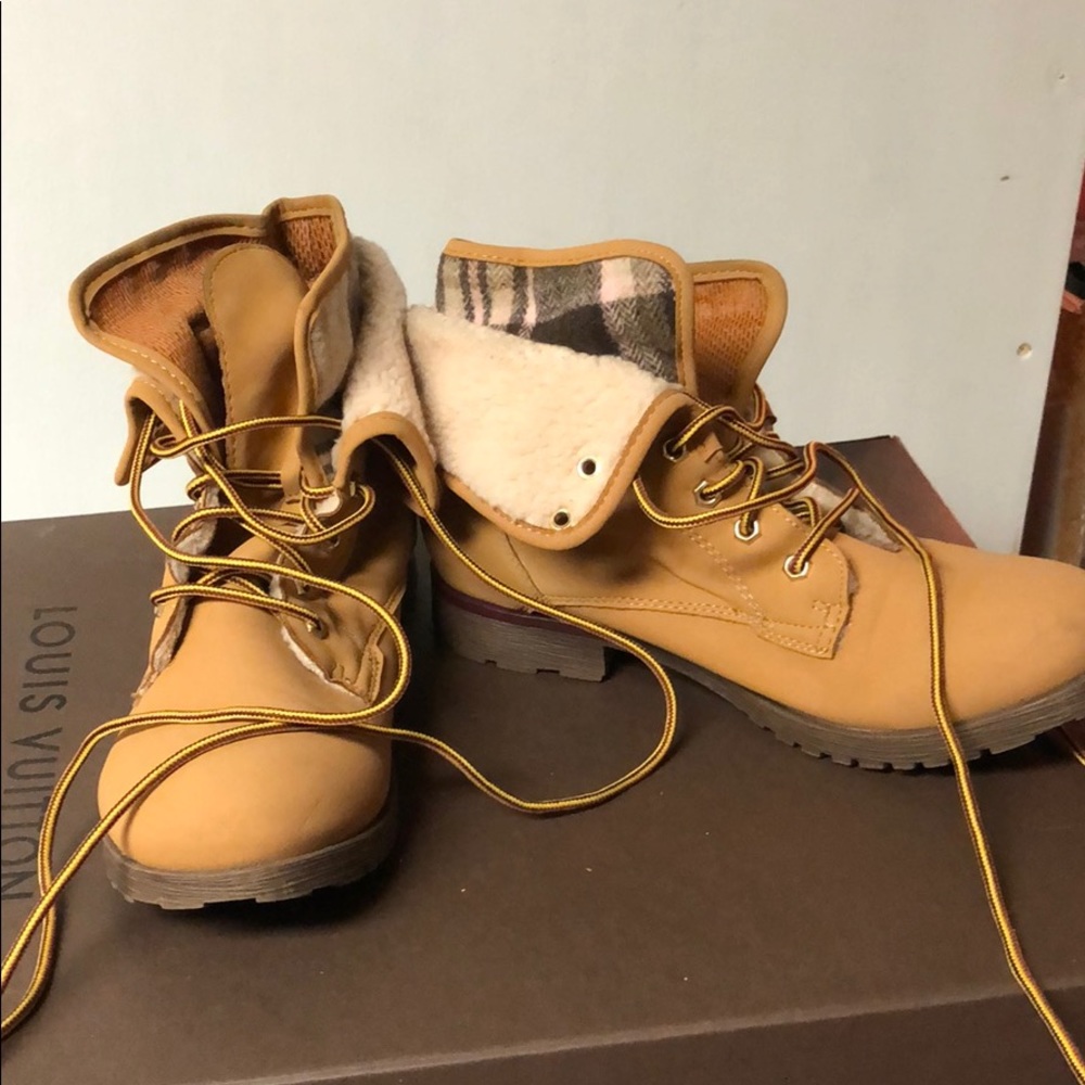 Winter boots